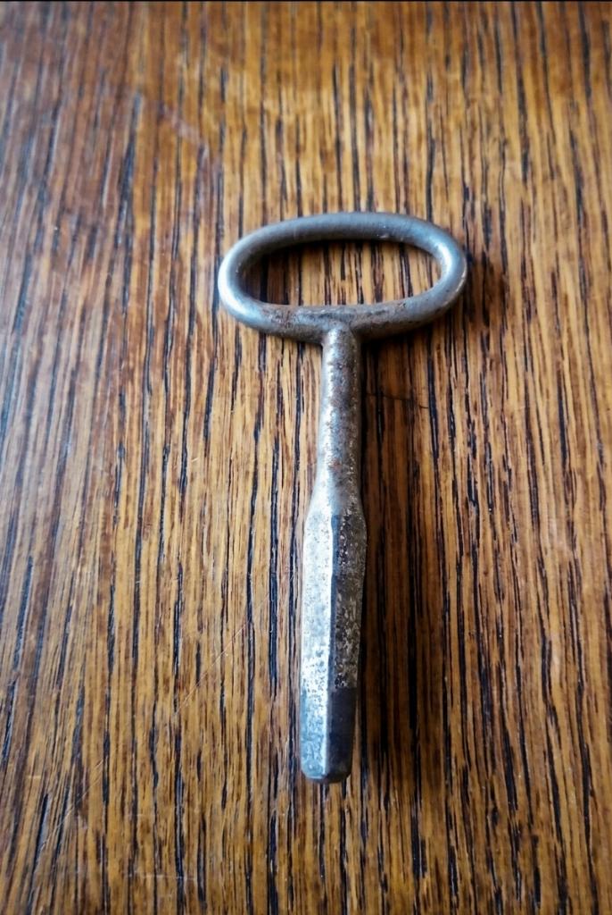 antiek vintage conische vierkantsleutel voor bakslot, Ophalen of Verzenden