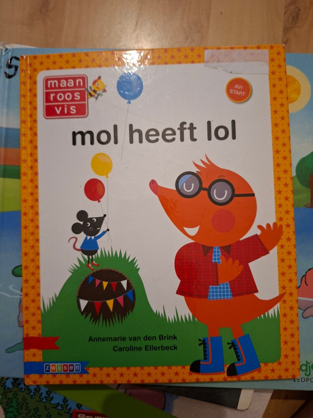 Mol heeft lol - AVI START leesboekje, Ophalen, Zo goed als nieuw, Annemarie van den Brink, Caroline Ellerbeck, Fictie algemeen