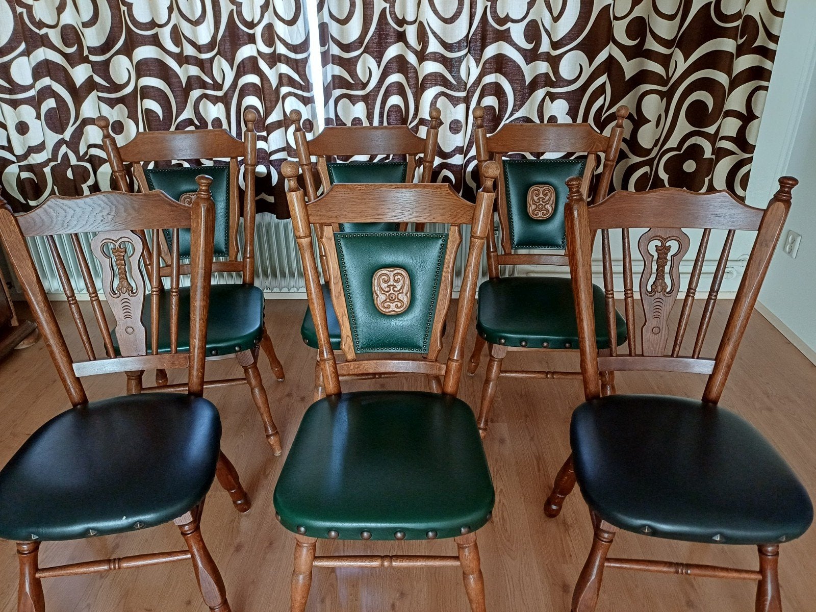 6 gratis eetkamer stoelen!, Ophalen, Gebruikt