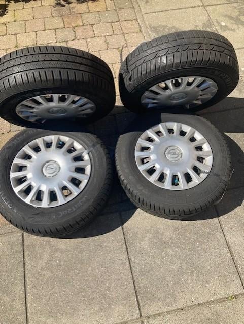 Laatste kans: 4 autobanden op velg van Opel Corsa, Ophalen, 14 inch, Gebruikt, Banden en Velgen