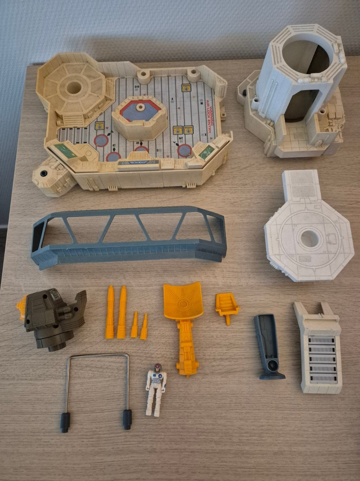 Starcom Starbase Command, Ophalen of Verzenden