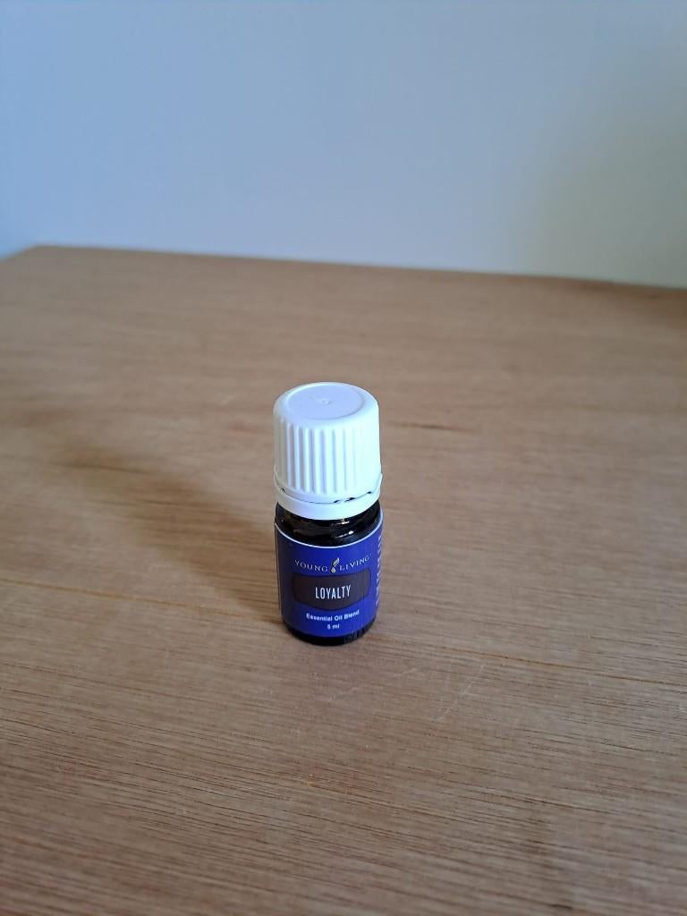 Young living olie 5 ml Loyalty, Ophalen of Verzenden, Nieuw, Aroma