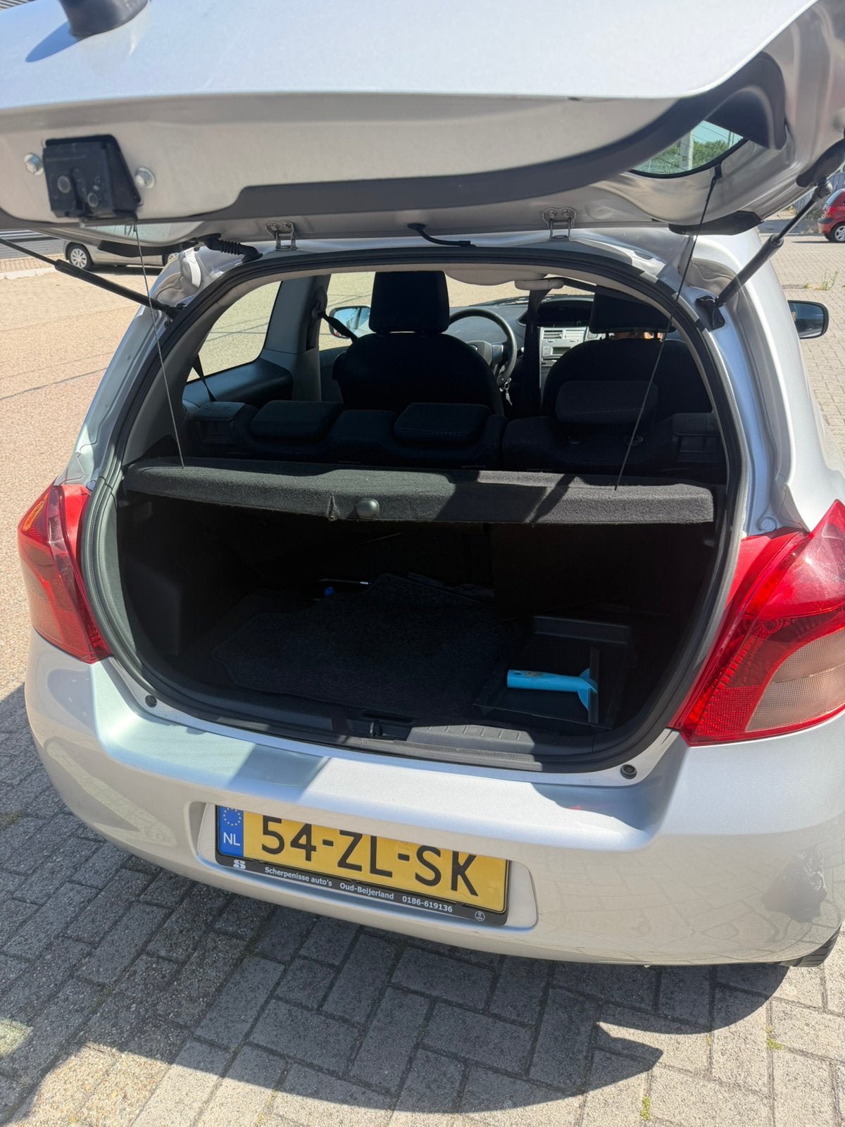 Toyota Yaris 1.3 16V Vvt-i 3DR Luna 2008 Grijs, Voorwielaandrijving, 40 €/maand, 4 cilinders, 995 kg