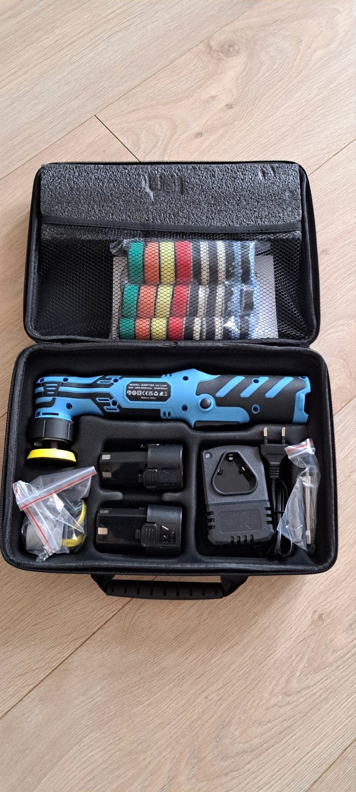 Nieuwe draadloze mini accu polijstmachine., Ophalen of Verzenden