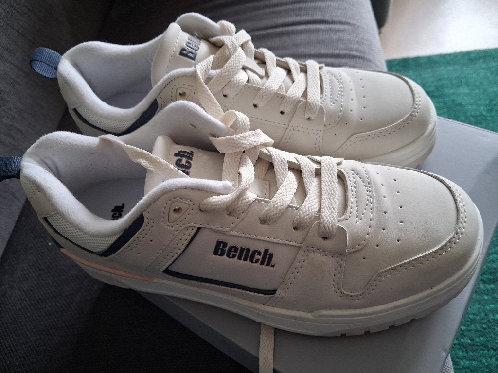 Zomer schoenen Bench schoenen maat 38 € 15,95, Wit, Bench, Ophalen of Verzenden, Sneakers of Gympen
