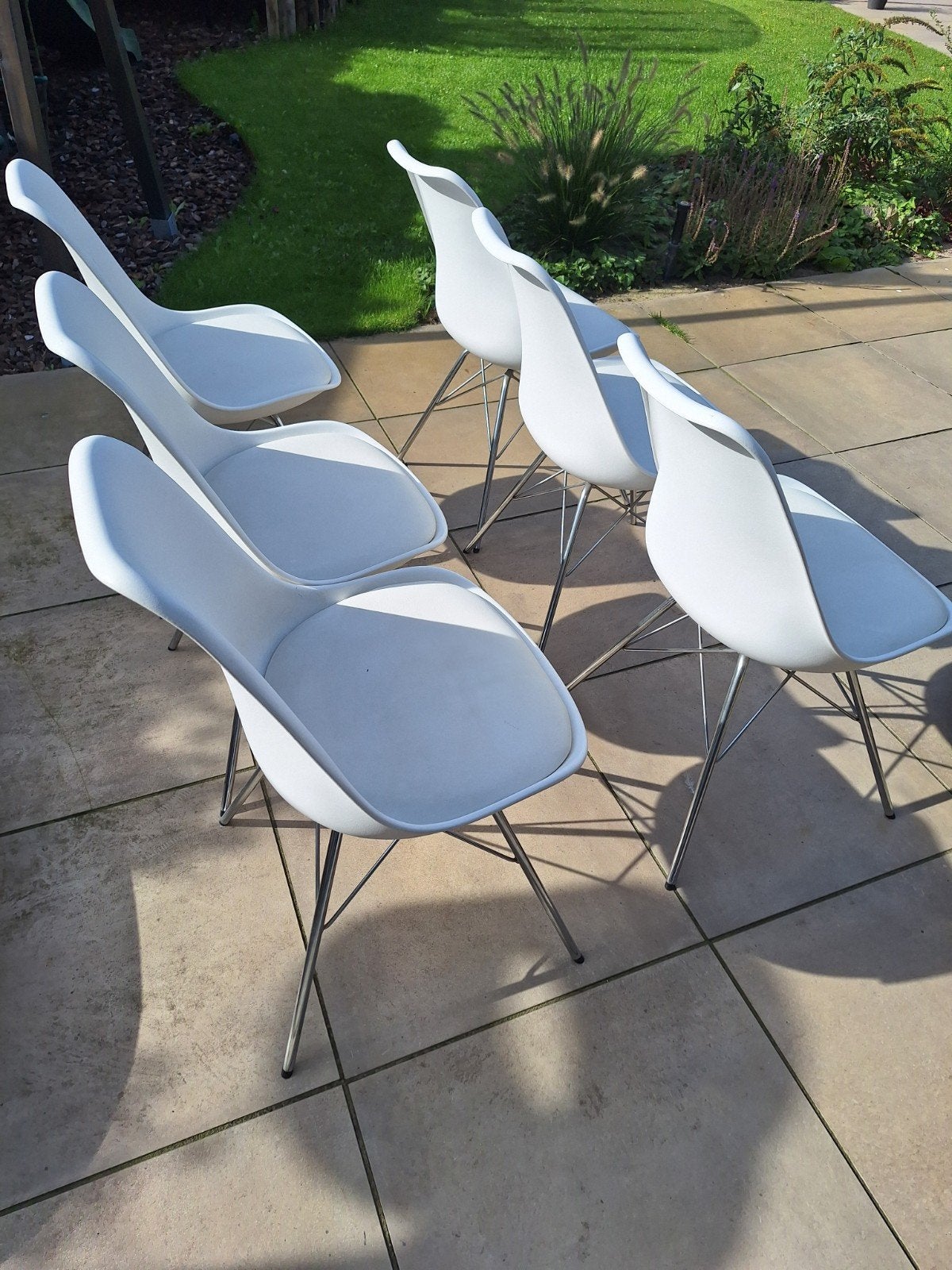 Set van 6 witte stoelen met metalen poten, Ophalen, Wit, Modern, Vijf, Zes of meer stoelen