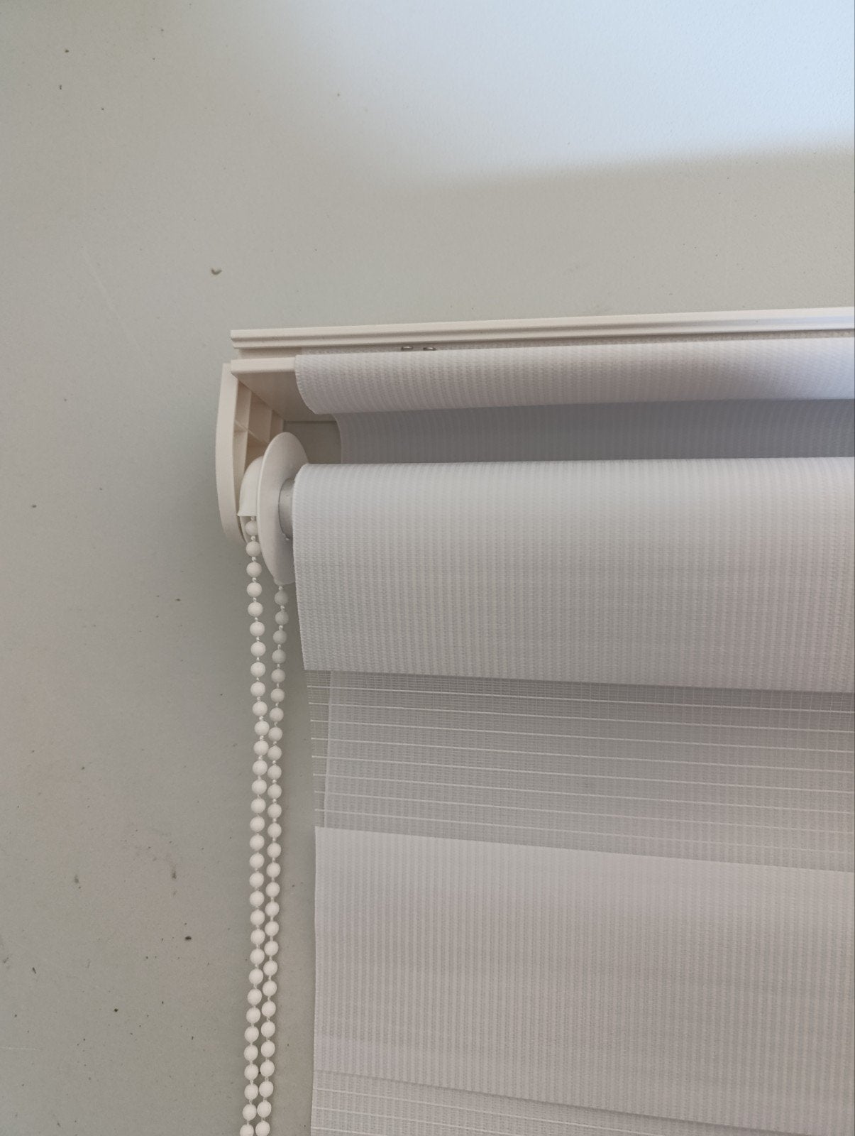 Rolgordijn zonder boren - Kleur wit, Ophalen of Verzenden, Zo goed als nieuw, Wit