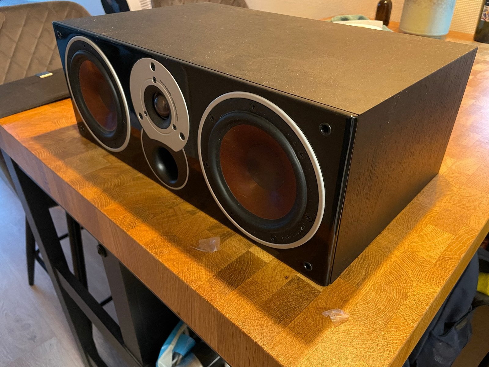 Dali Zensor Vokal Center Speaker - Zo goed als nieuw, Basreflex, Ophalen of Verzenden, Zo goed als nieuw, Center speaker