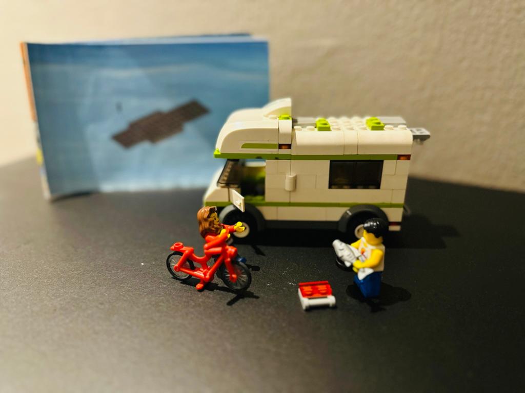 Lego city 7639 Camper, Lego, Ophalen of Verzenden, Inclusief minifiguren, Complete set