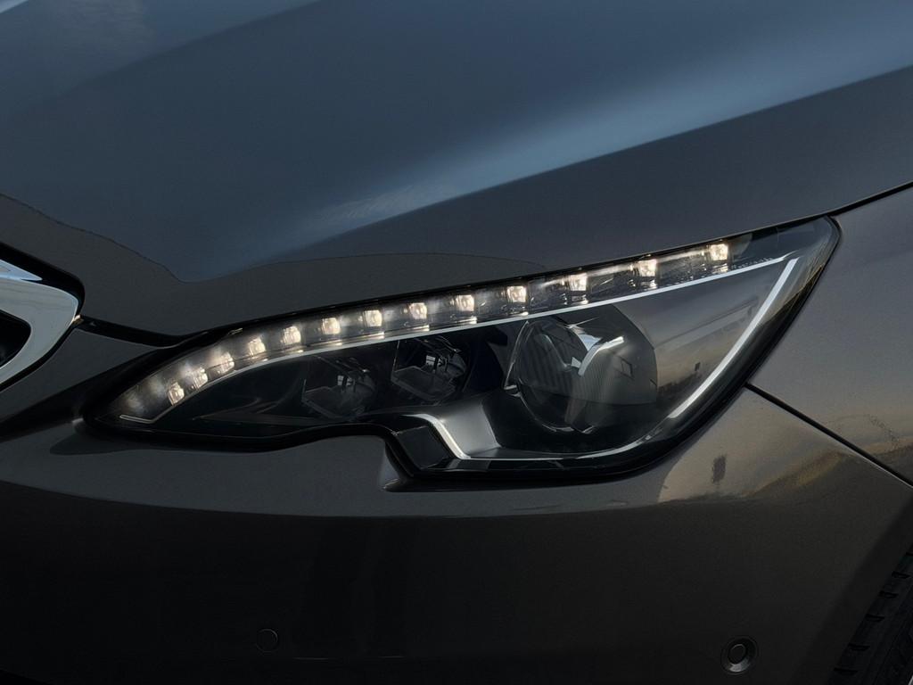 Peugeot 308 1.2 PureTech Allure Navi Pda Nap, Voorwielaandrijving, Gebruikt, Euro 6, Origineel Nederlands