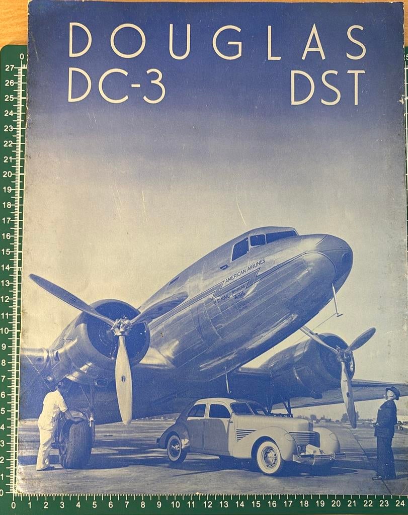 Douglas DC-3 DST Brochure(boekje), Verzamelen, Ophalen of Verzenden, Gebruikt, Boek of Tijdschrift