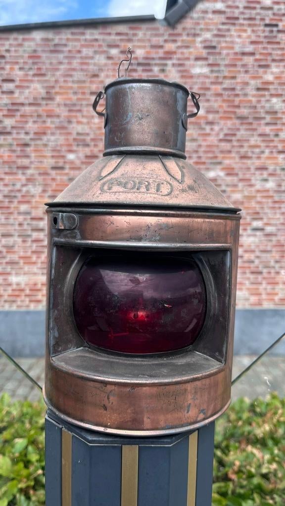Authentieke koperen scheepslamp, bakboordlamp met rood glas, Ophalen, Koper