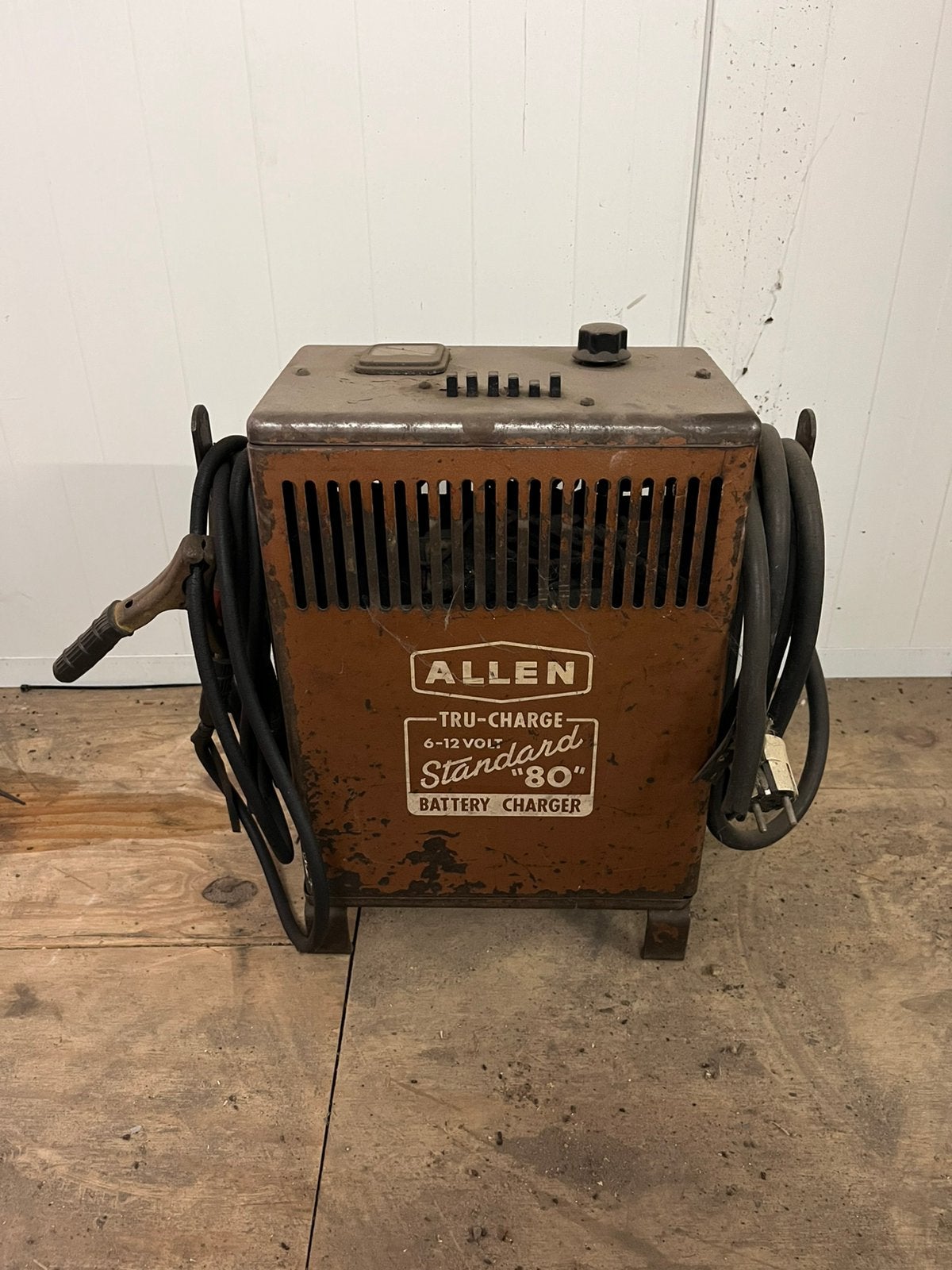 vintage acculader, Ophalen of Verzenden, Gebruikt
