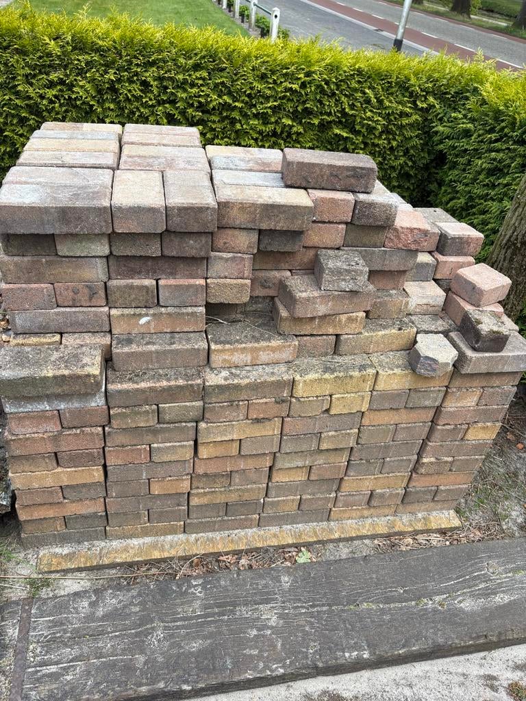 Gebruikte klinkers voor tuin of bestrating, Tuin en Terras, Ophalen, Zo goed als nieuw, Beton, Klinkers