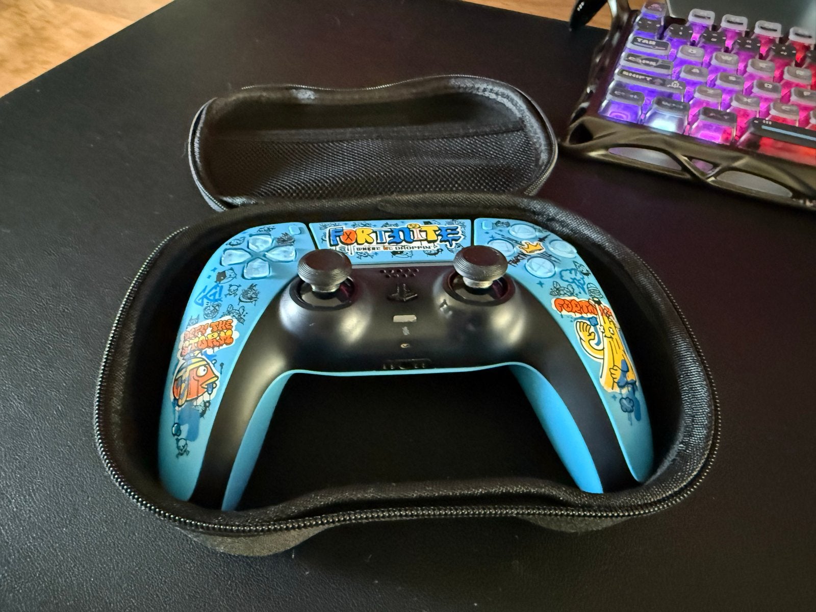 PS5 Limited Edition Fortnite Controller + tmr sticks, Ophalen of Verzenden, Zo goed als nieuw, Controller, PlayStation 5