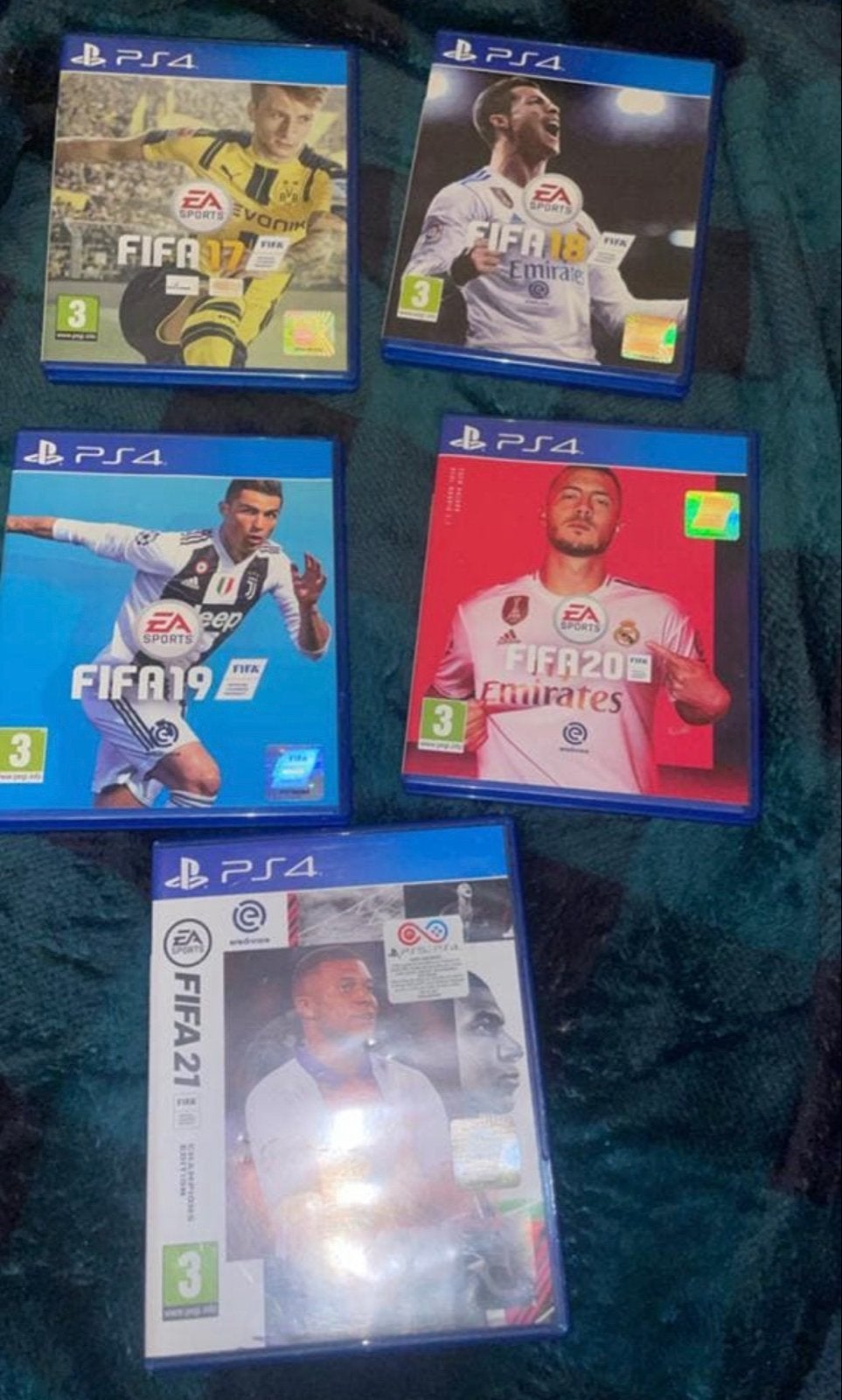 FIFA PS4 Games: FIFA 17, 18, 19, 20, 21 - Complete Collectie, Ophalen, Gebruikt, Eén computer, Sport