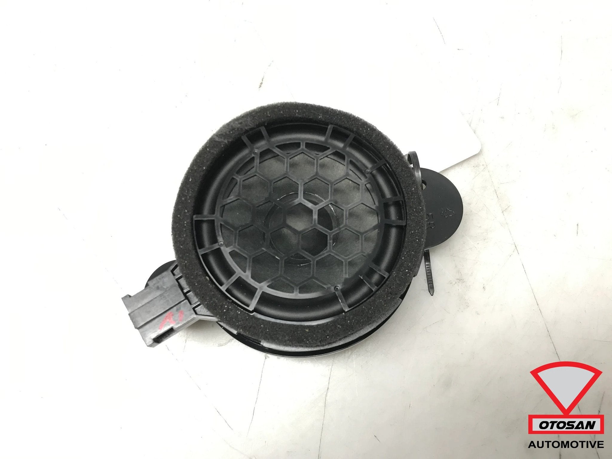 Audi A3 8V B&O Bang & Olufsen Speaker 8V4035709, Gebruikt, AUDI AG, Auto-Union-Strasse 1
85045  Ingolstadt, DE, Kundenbetreuung@audi.de