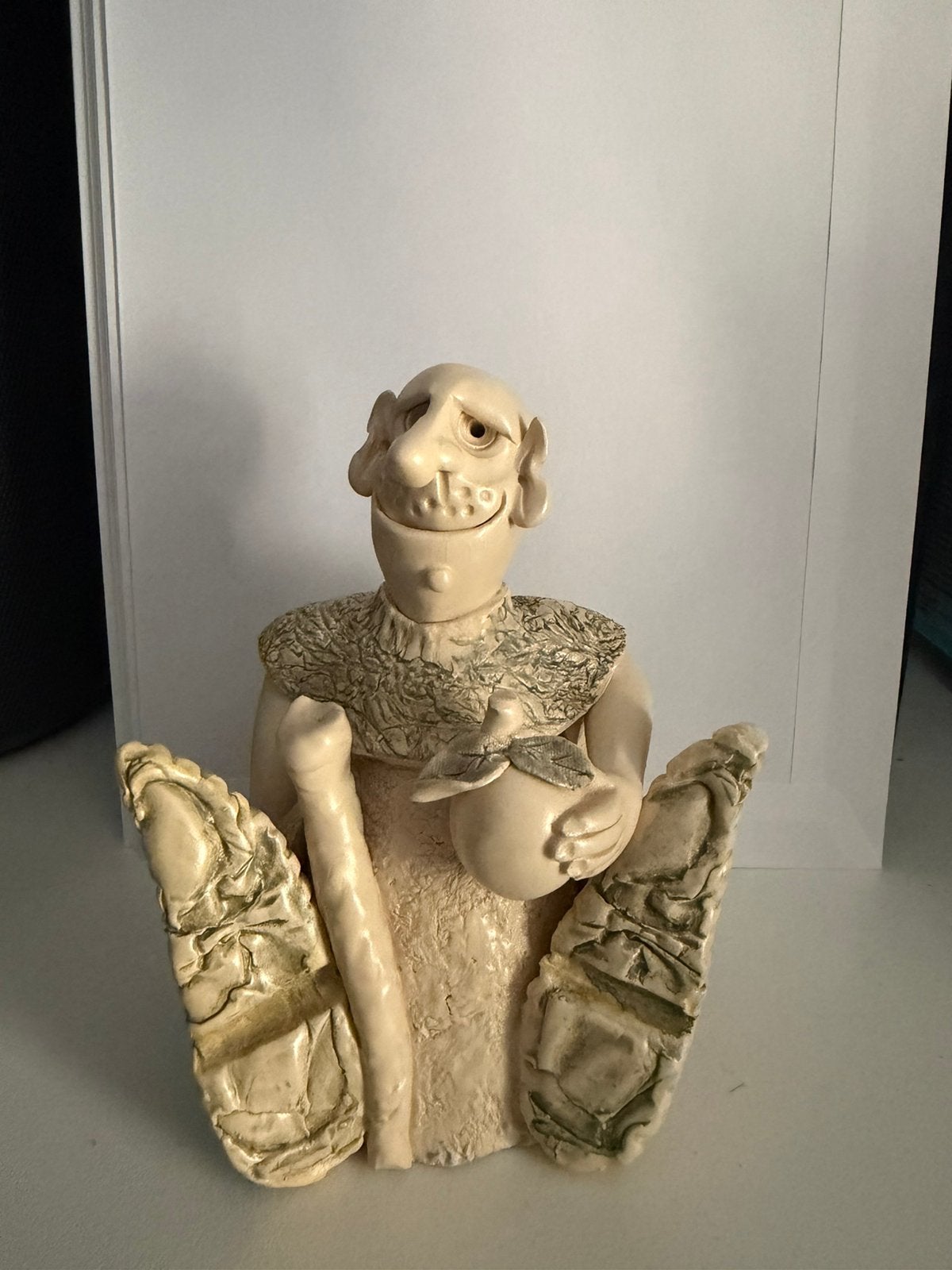 Dit beeldje is een handgemaakt keramisch kunstwerk, Ophalen of Verzenden, Zo goed als nieuw, Dier