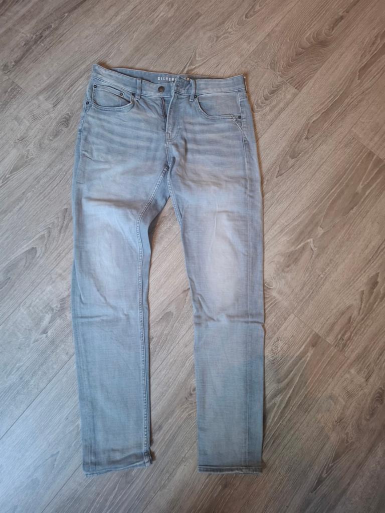Silvercreek Lewis Tapered Jeans - Grijs, W32 (confectie 46) of kleiner, Ophalen of Verzenden, Grijs, Gedragen