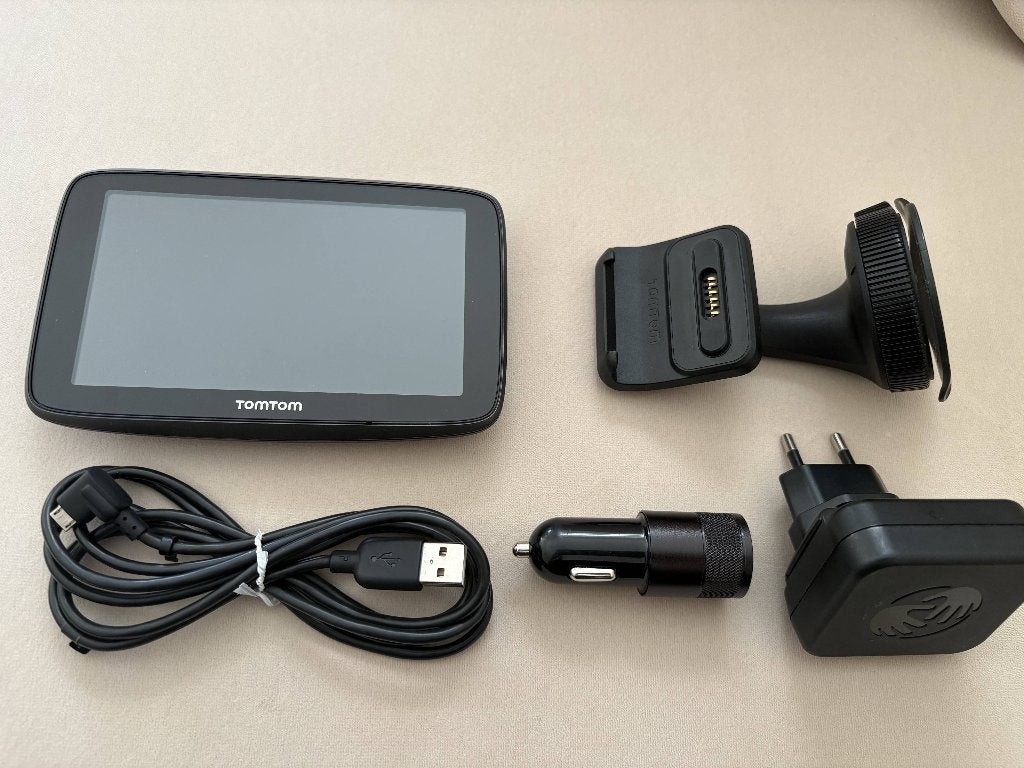 Tomtom GO 5200 Wifi World 5" met Life Maps/Traffics en Flits, Ophalen of Verzenden, Gebruikt
