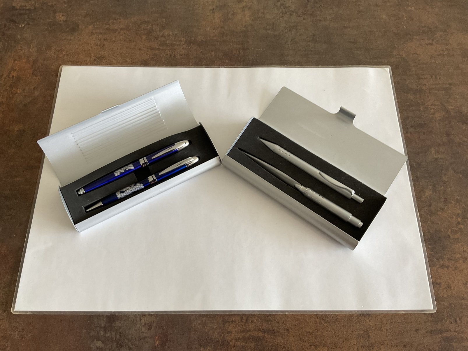 Pennenset 2 stuks NIEUW zie onder :, Ophalen of Verzenden, Nieuw, Balpen, Overige merken