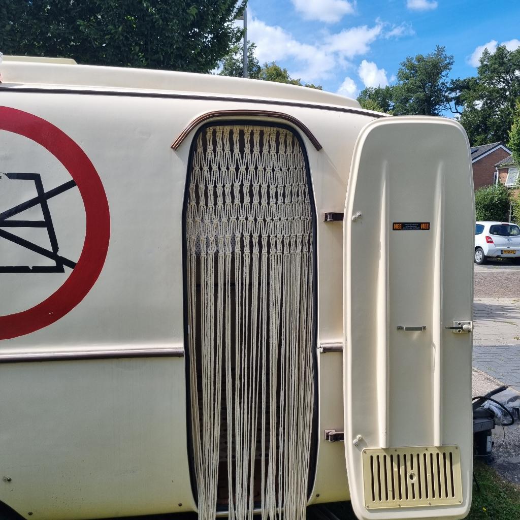 Lander Graziella 401 uit 1978, Overige merken, Vast bed, Rondzit, Koelkast