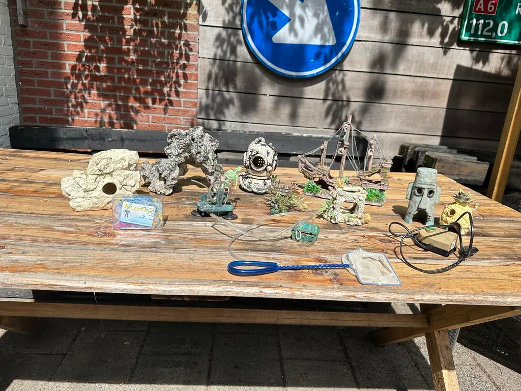 Aquarium decoratie ornamenten inrichting spongebob vissen, Ophalen, Zo goed als nieuw, Decoratie