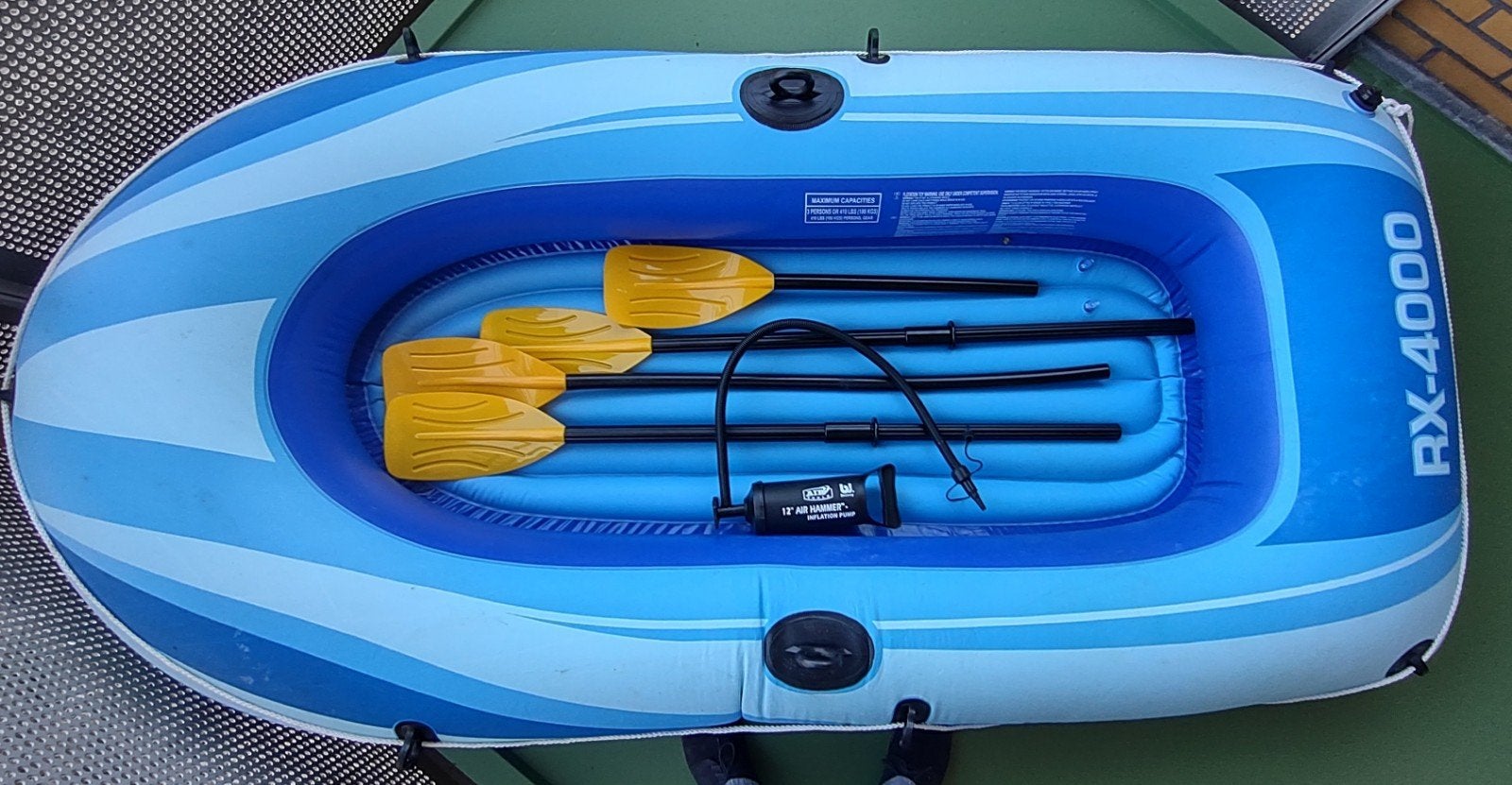 Opblaasbare boot RX-4000 met peddels en pomp, Ophalen, Gebruikt