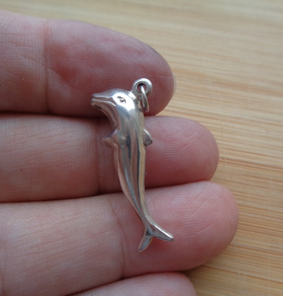 zilveren vintage bedel/hanger dolfijn [063], Sieraden, Tassen en Uiterlijk, Bedels, Overige merken, Verzenden, Zo goed als nieuw
