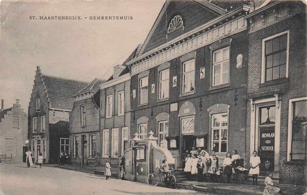 703-147-007 St Maartensdijk Gemeentehuis, Verzamelen, Ansichtkaarten | Nederland, Verzenden, Voor 1920, Zeeland