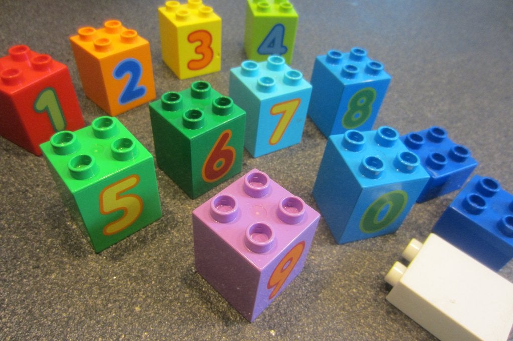 Duplo losse genummerde stenen, Overige thema's, Ophalen of Verzenden, Zo goed als nieuw, Duplo