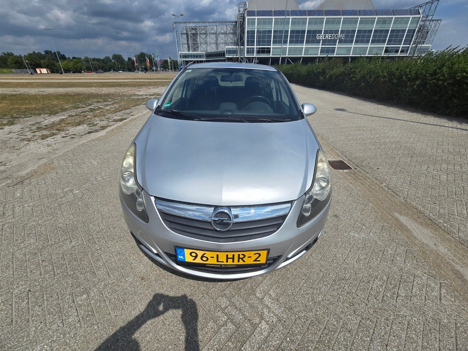 Opel Corsa 1.4 16V 5D 2010 Grijs, Auto's, Opel, Voorwielaandrijving, 1063 kg, 1398 cc, 4 cilinders
