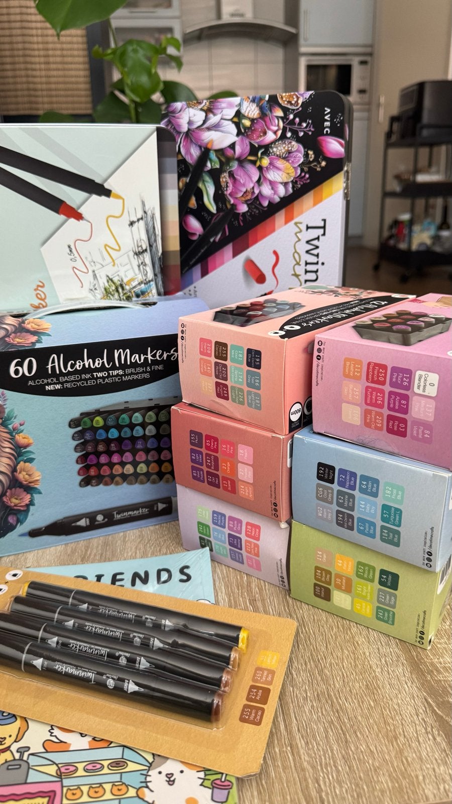 Grote collectie Alcohol Markers + kleurboekje, Ophalen, Zo goed als nieuw, Potlood of Stift