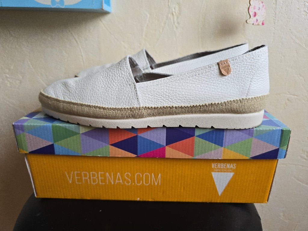 Witte leren instapper / loafer-espadrille., Verzenden, Wit, Instappers, Verbenas