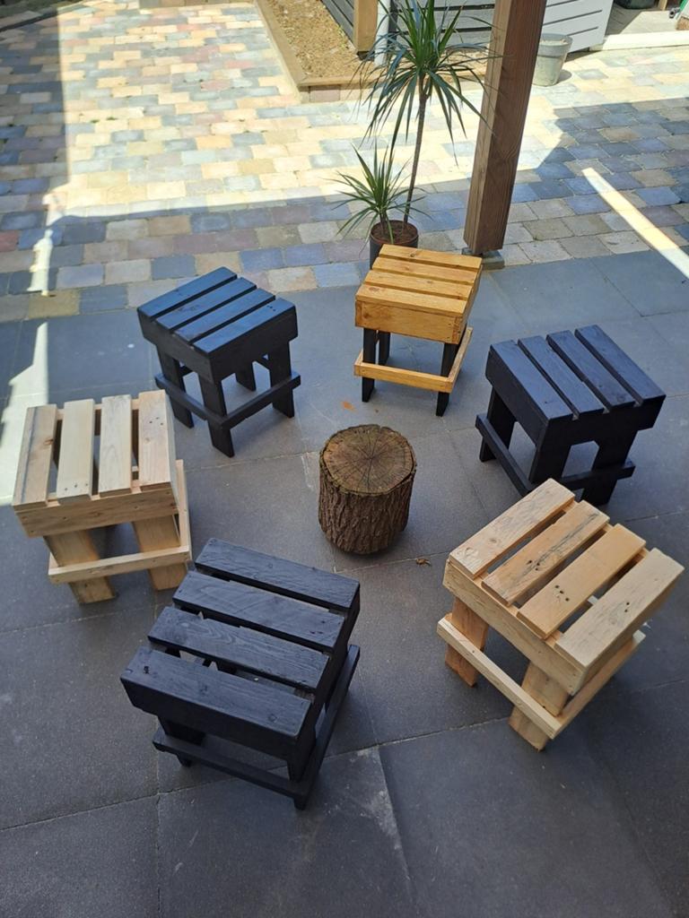 barkruk / bijzettafel, Tuin en Terras, Ophalen of Verzenden, Gebruikt, Hout
