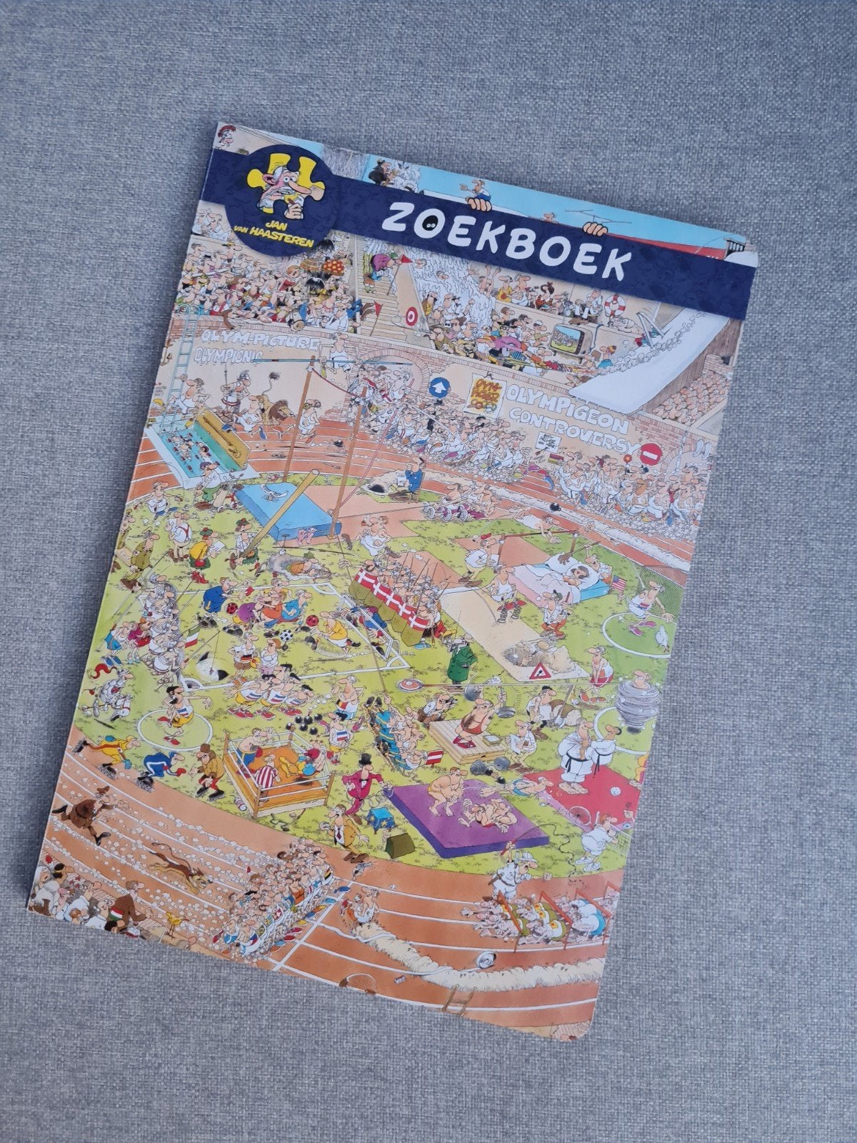 Jan van Haasteren zoekboek - Olympische Spelen, Ophalen of Verzenden, Zo goed als nieuw, Puzzelboek