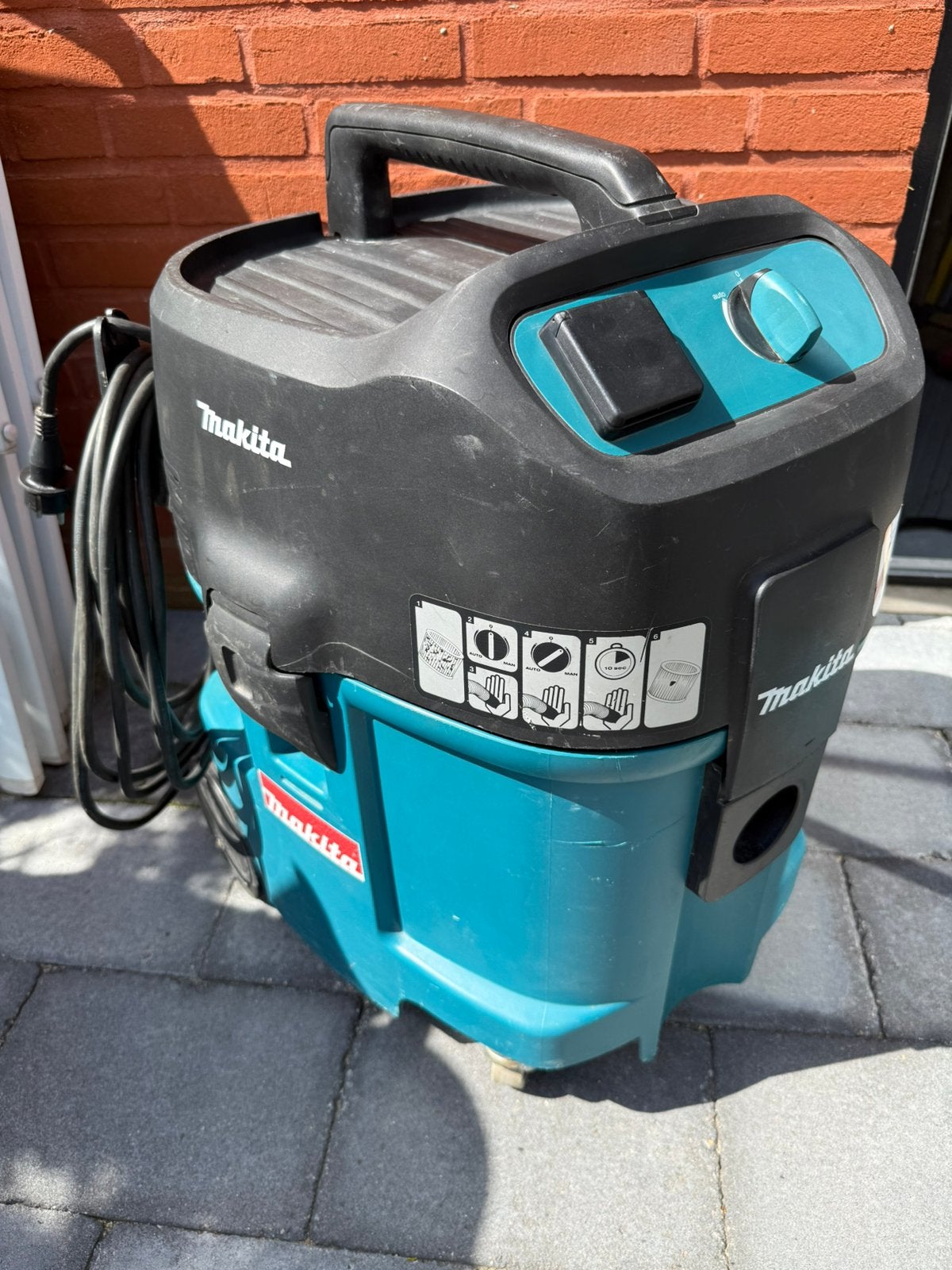 Makita Bouwzuiger 447L nat droog autostart slang filter zak, Doe-het-zelf en Verbouw, Reinigingsmachines, Ophalen, Gebruikt, Waterstofzuiger