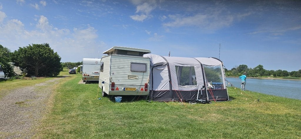 Avento, Prince 365 TL Luxe caravan, Vast bed, Rondzit, Particulier, 500 - 750 kg