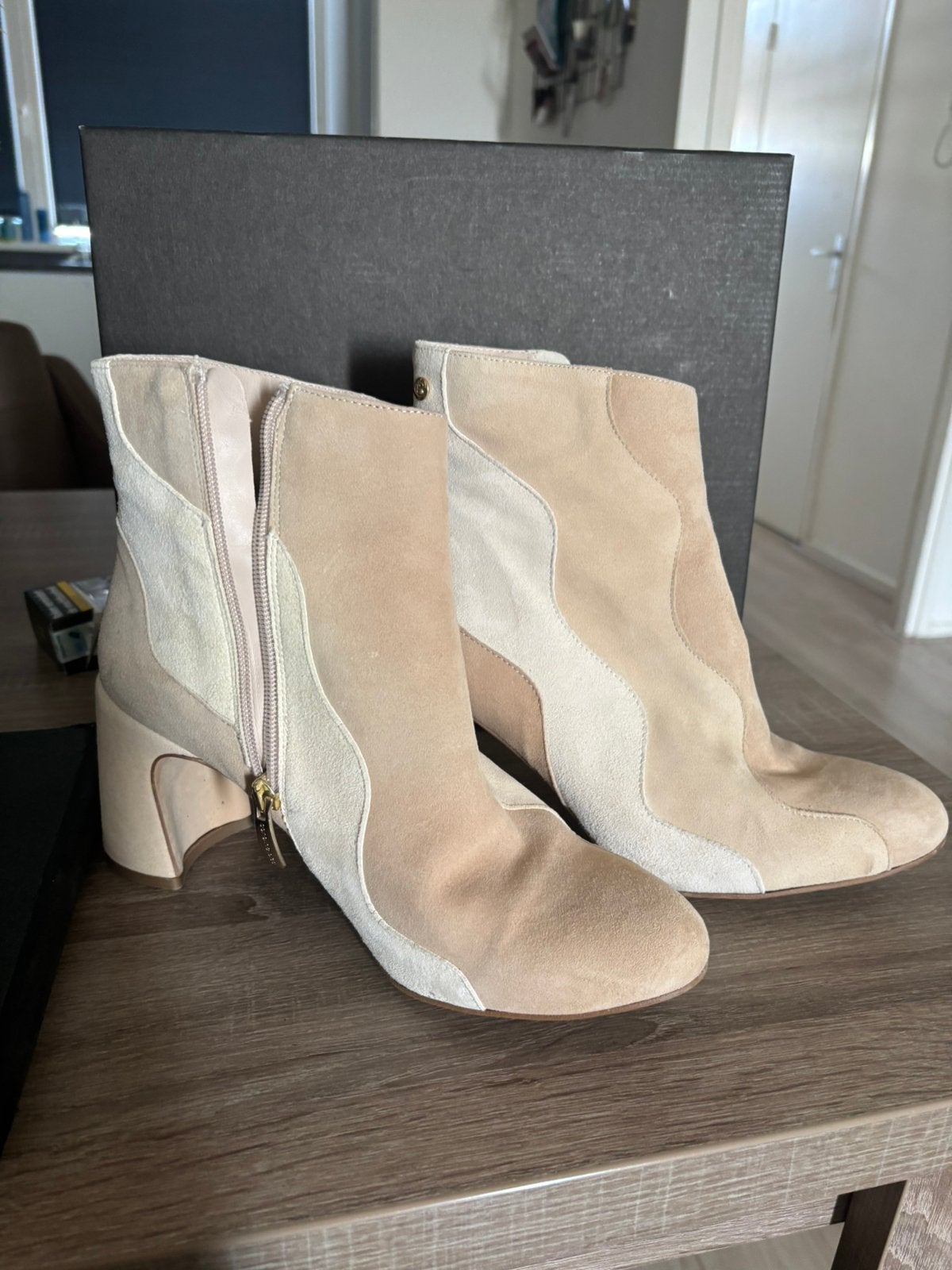 Caroline Biss damesschoenen, Ophalen of Verzenden, Zo goed als nieuw, Bruin
