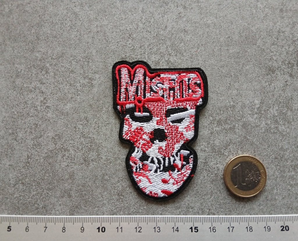 Misfits mooie  shaped patch 11---5.5 x 8 cm, Ophalen of Verzenden, Nieuw, Kleding
