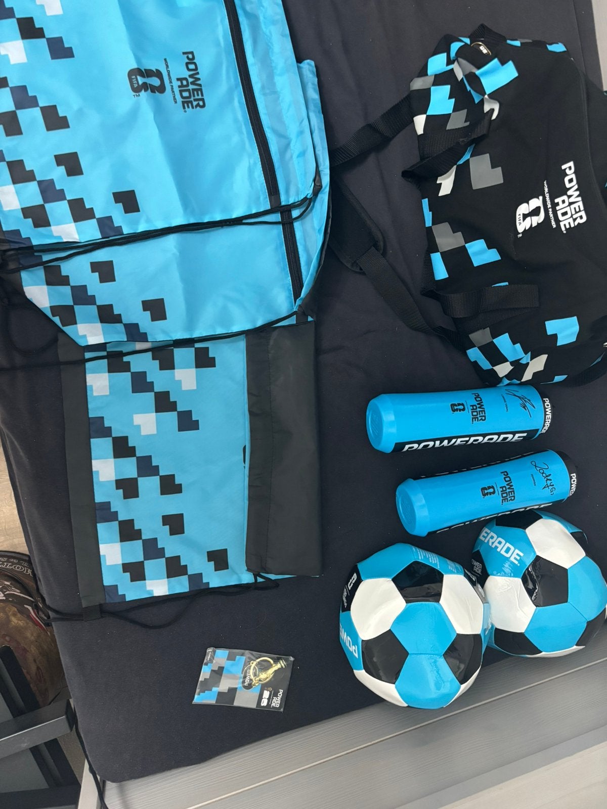 Powerade XL pakket blauw/zwart, Ophalen, Nieuw, Buitenlandse clubs, Overige typen