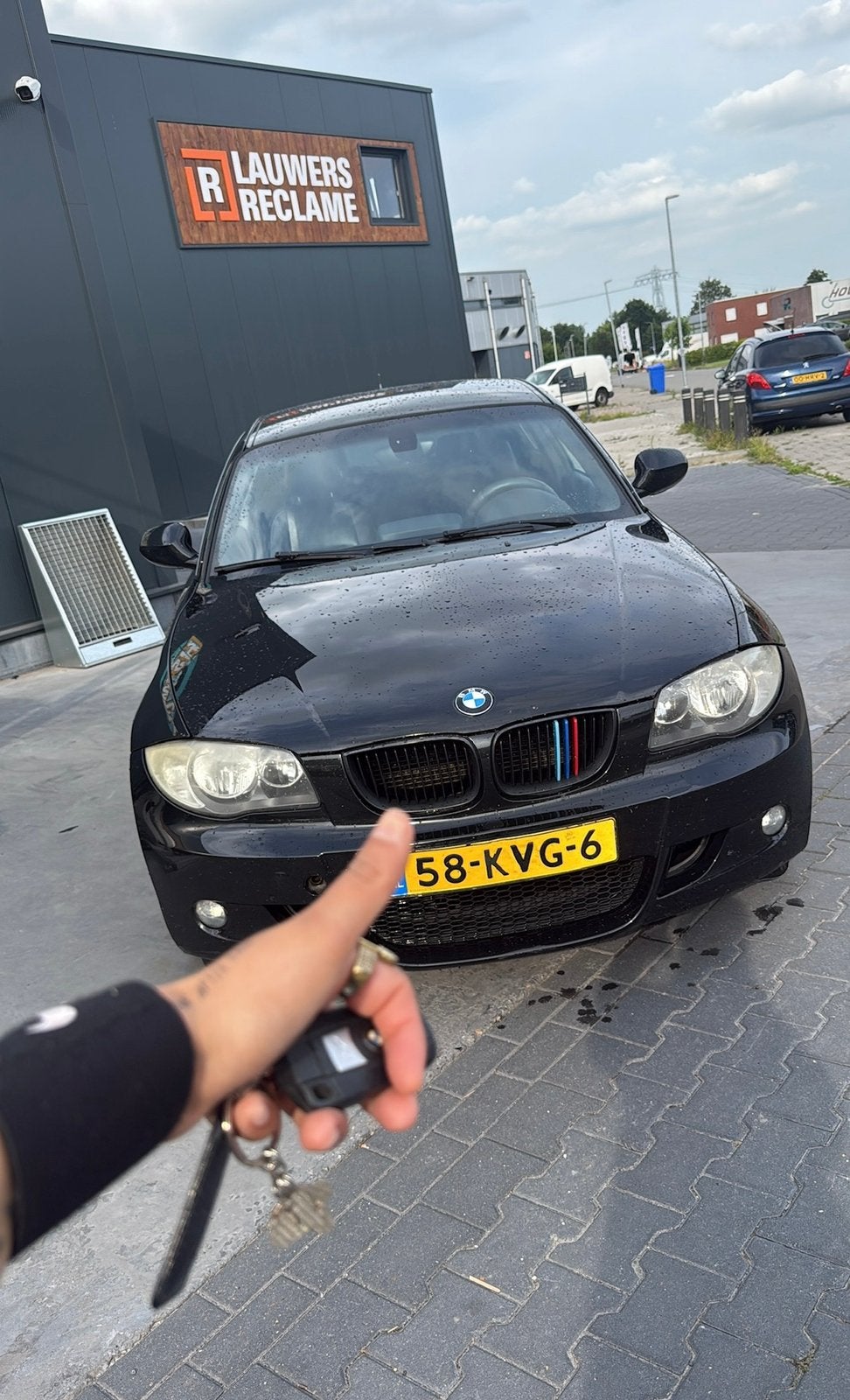 BMW 1-Serie 2.0 116I M pakket | Airco | Zwart, 1-Serie, Achterwielaandrijving, 1995 cc, 4 cilinders