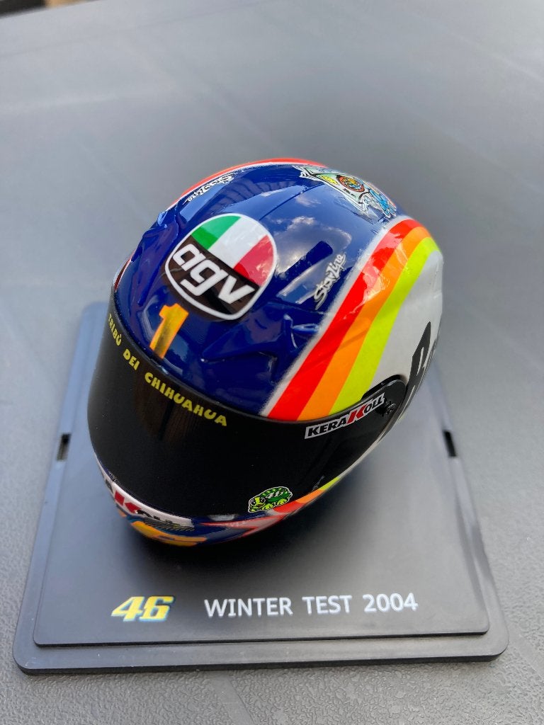 ✅ Valentino Rossi 1:5 helm Winter test 2004 Yamaha YZR-M1, Verzamelen, Automerken, Motoren en Formule 1, Ophalen of Verzenden