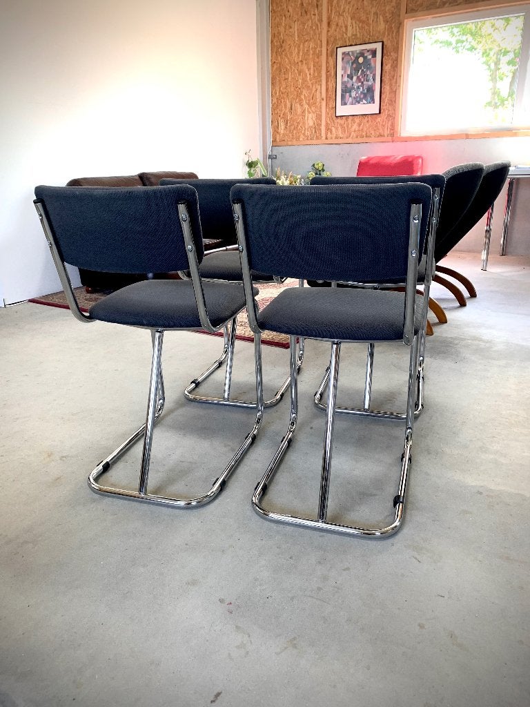 Gispen vintage model 107, Huis en Inrichting, Stoelen, Ophalen of Verzenden, Gebruikt, Grijs, Eén