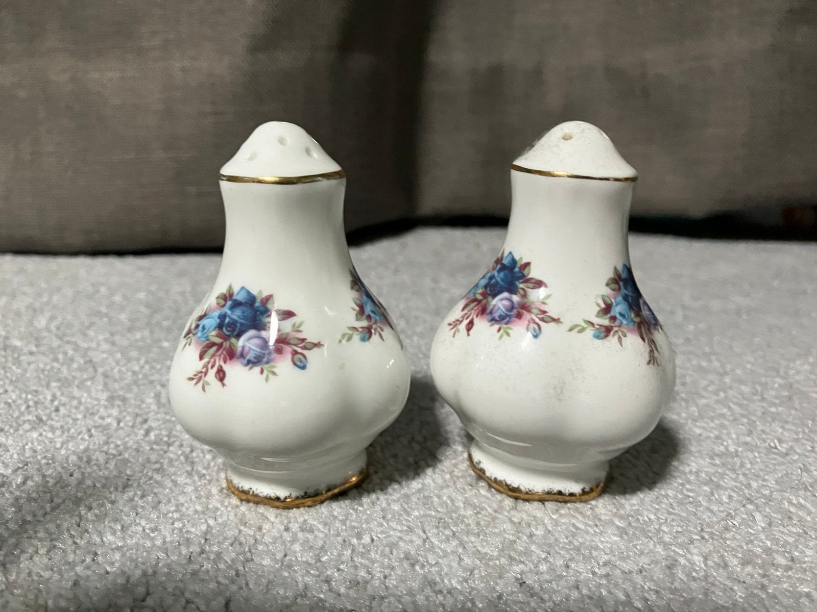 Royal Albert Moonlight Rose peper & zout, Ophalen