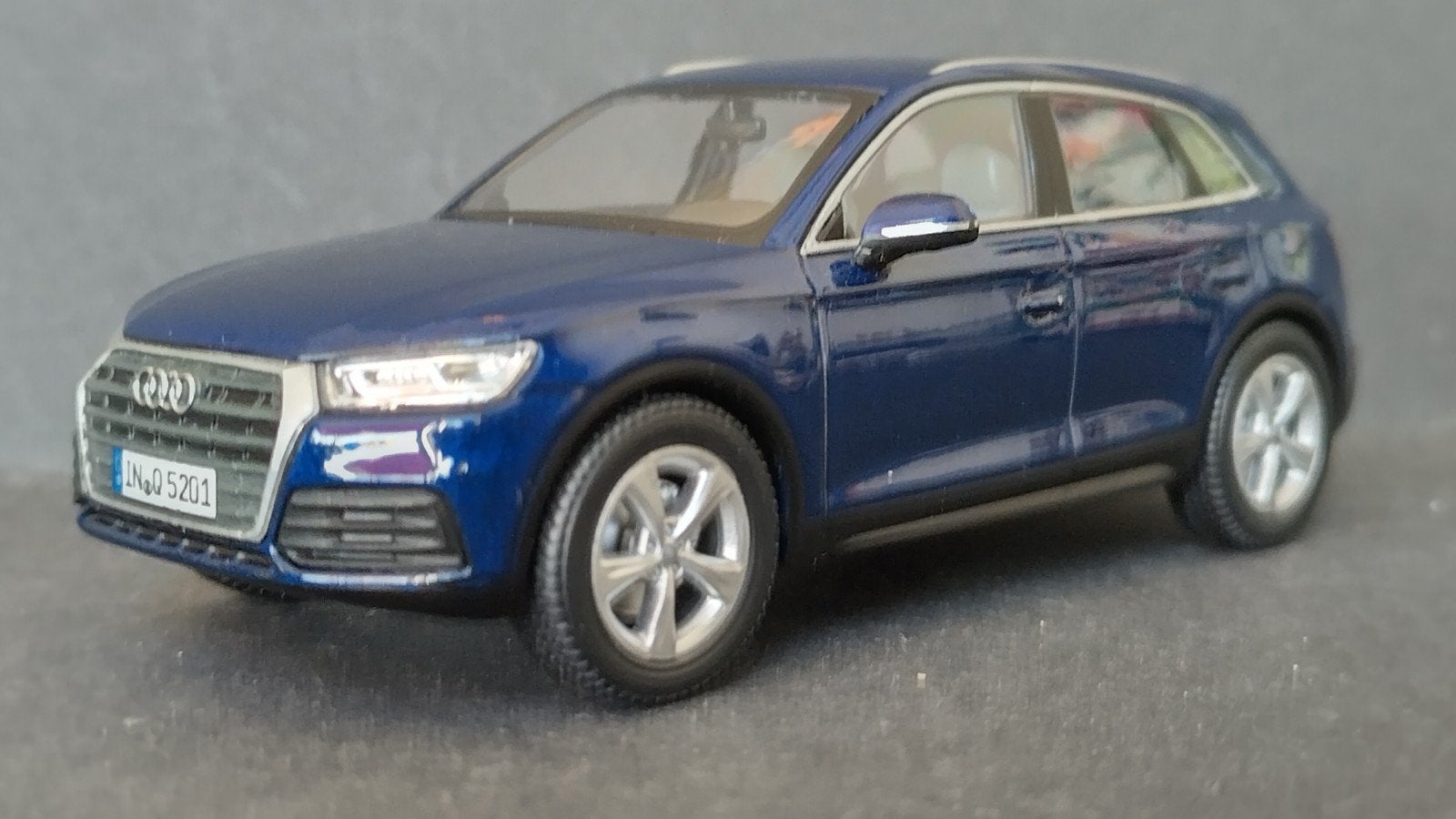 Audi Q5 1:43 i Scale  Pol, Overige merken, Auto, Verzenden, .