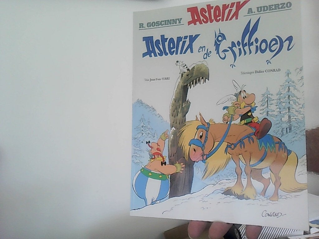 asterix nr 39 asterix en de griffioen uit 2021, Eén stripboek, Ophalen of Verzenden, Zo goed als nieuw