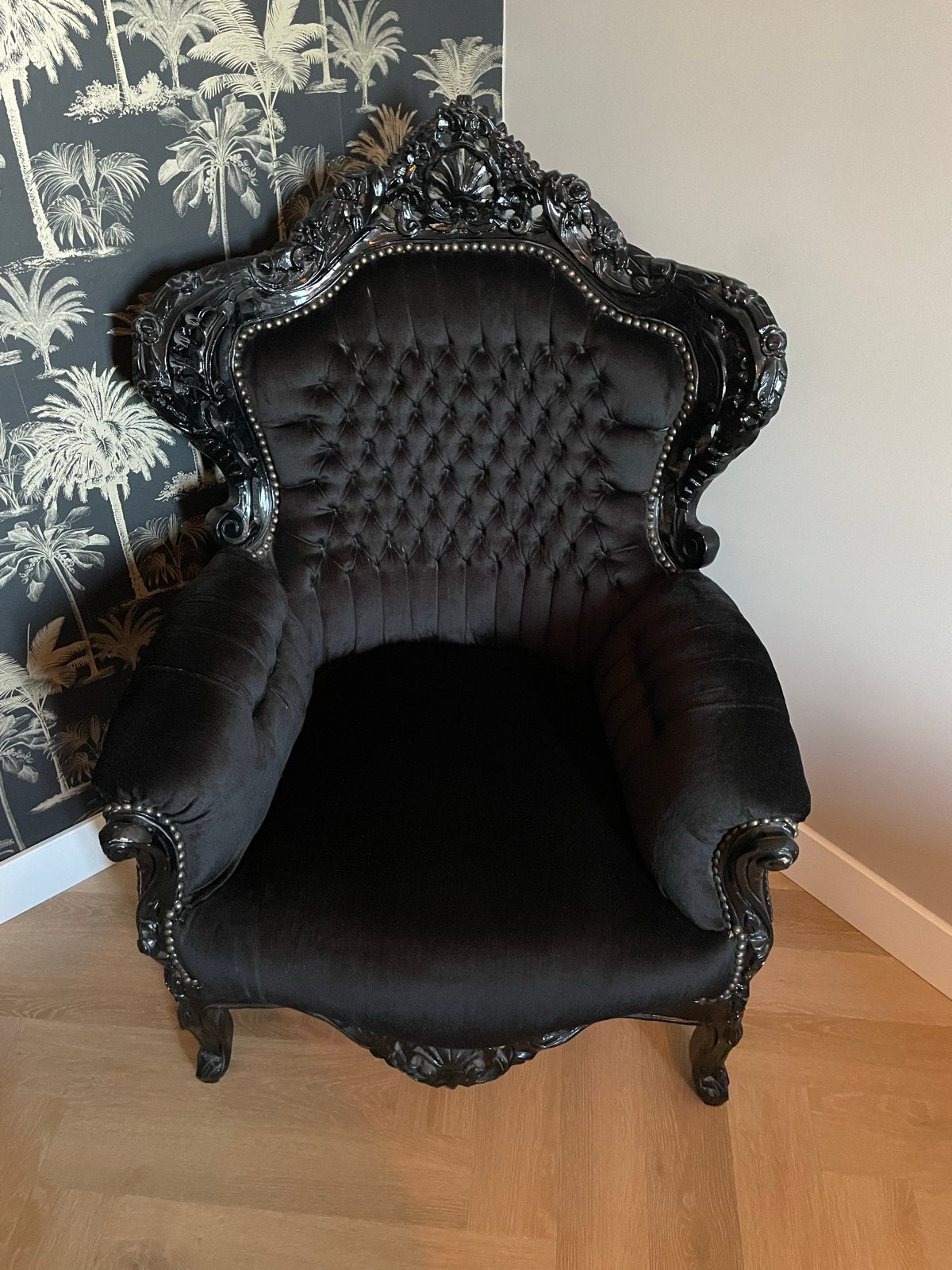 Zwarte Barok Troonstoel / fauteuil - Fluweel en Hout, Huis en Inrichting, Fauteuils, Ophalen, Barok, 75 tot 100 cm, Zo goed als nieuw