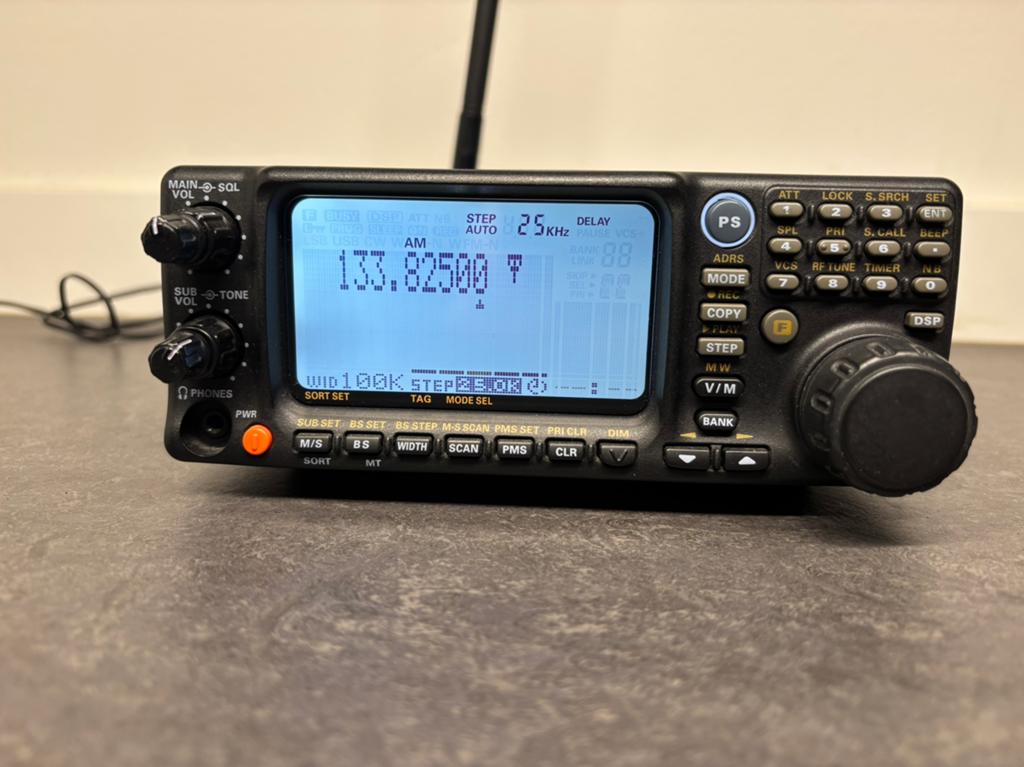 Yaesu VR-5000 Wide Band Communications Receiver, Ophalen of Verzenden, Zo goed als nieuw, 500 kanalen of meer