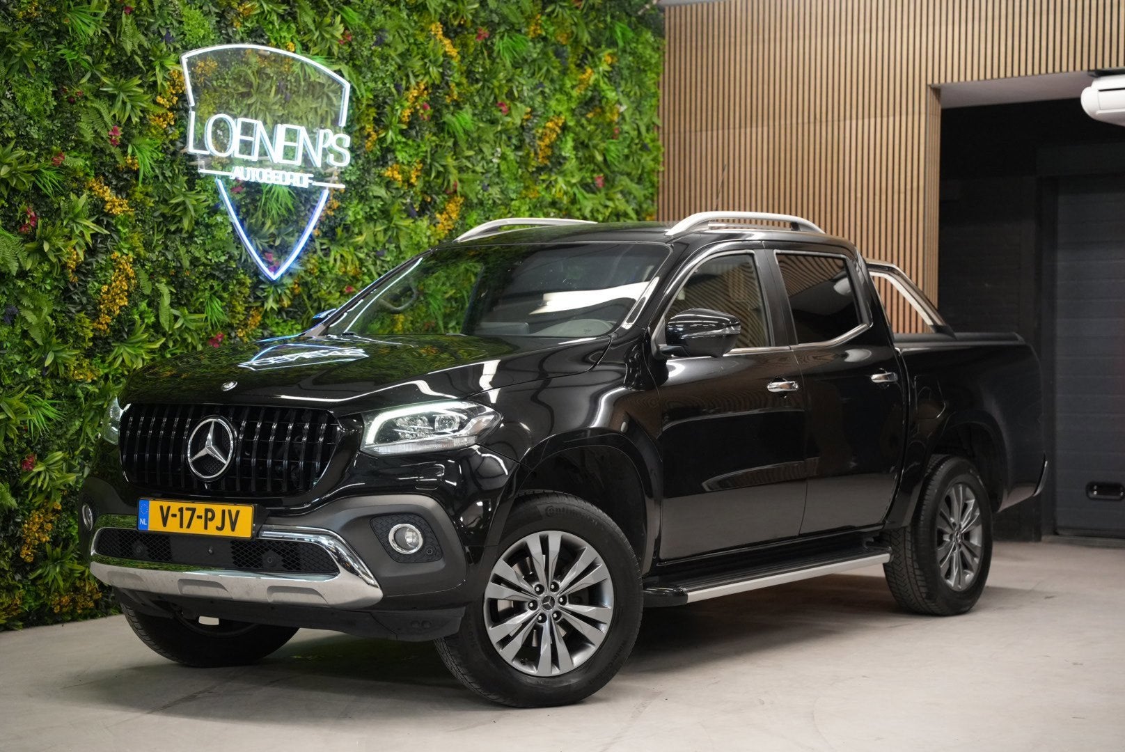 Mercedes-Benz X-KLASSE 250 d 4-MATIC / Camera / Trekhaak / C, Auto's, Gebruikt, Bedrijf, Diesel, Vierwielaandrijving